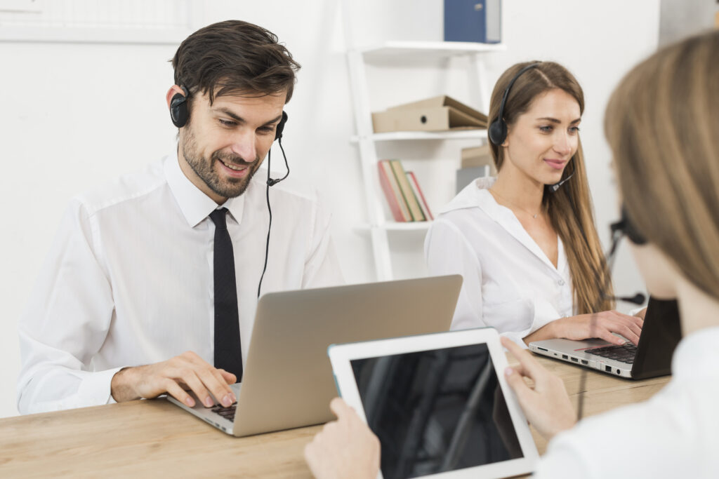 people-working-call-center